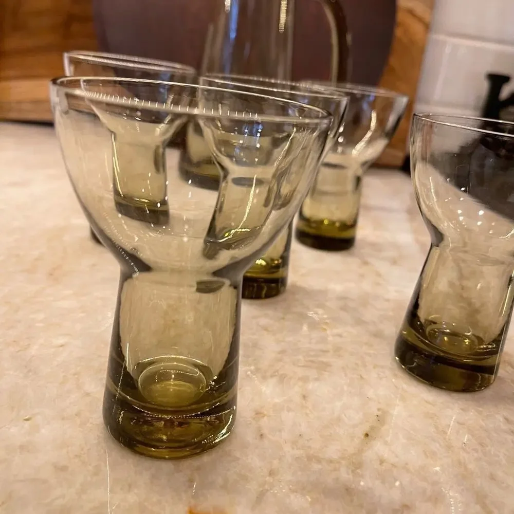 Vtg retro MCM Danish cocktail pitcher +5 martini glasses in a smoky glass